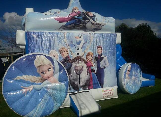 Inflatable Frozen Carriage 1 | Australian Inflatables